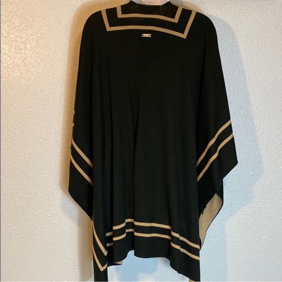 Lauren Ralph Lauren Black and Tan Sweater Wrap - Picture 3 of 6